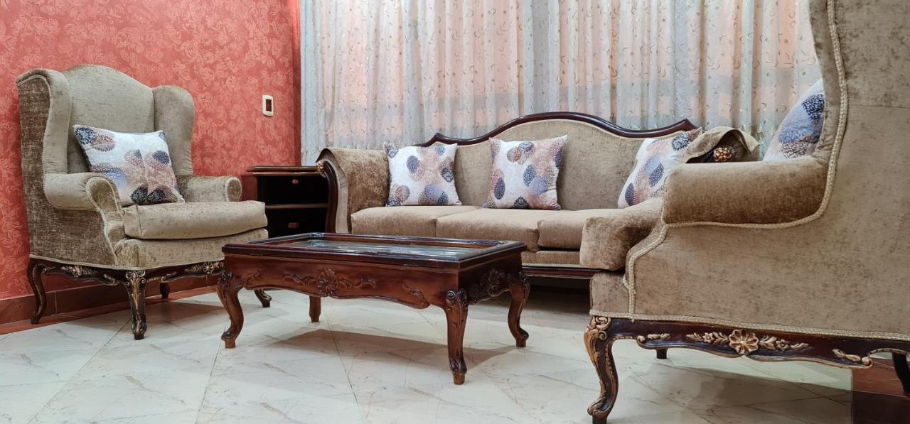 Comfy 3 Bedrooms Apartment In Cairo 96 Exterior photo