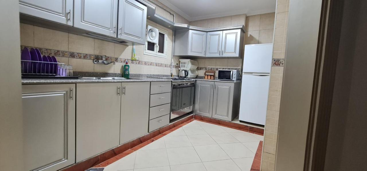 Comfy 3 Bedrooms Apartment In Cairo 96 Exterior photo