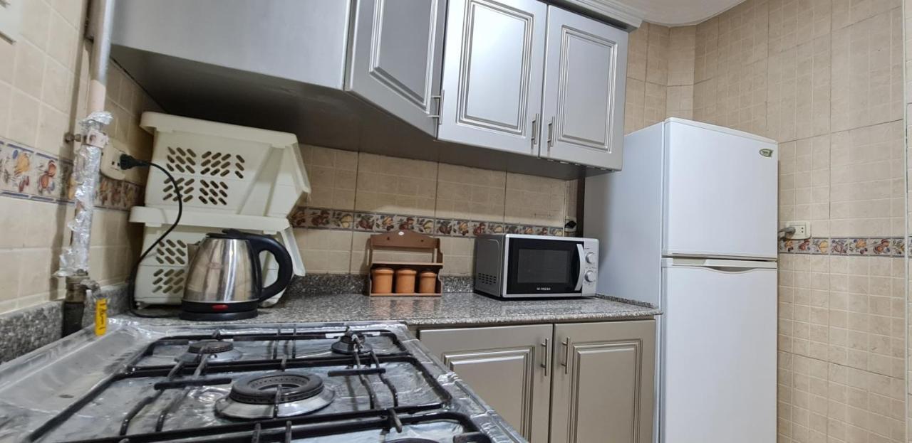 Comfy 3 Bedrooms Apartment In Cairo 96 Exterior photo